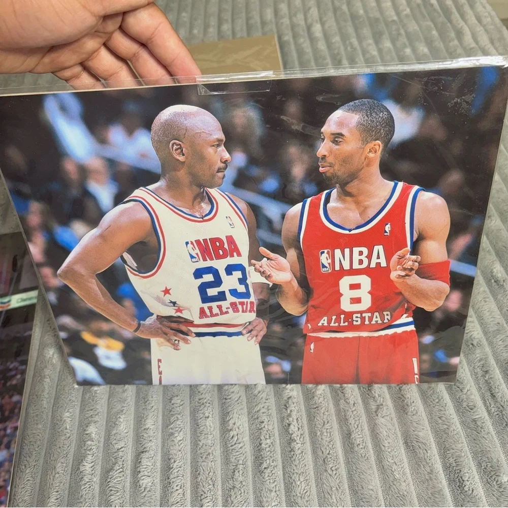 NBA LOT OF 3 sealed pictures Boards Kobe Bryant Larry Bird and Magic Johnson 90s